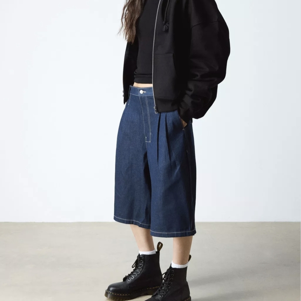 Dr. Martens Black Leather Boots - Picture 7 of 8
